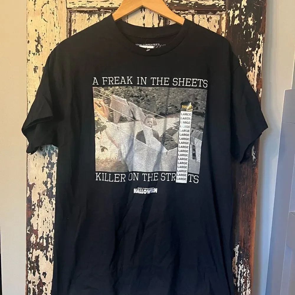 NWT Spirit Halloween Michal Myers Freak In The Sheets unisex T-shirt. Unisex L